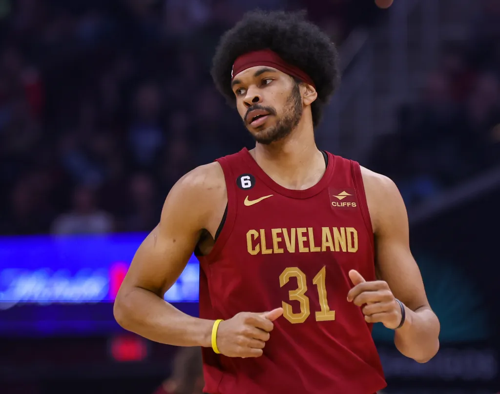 Inside Look Cavaliers' Jarrett Allen's Life with Girlfriend Jordyn January