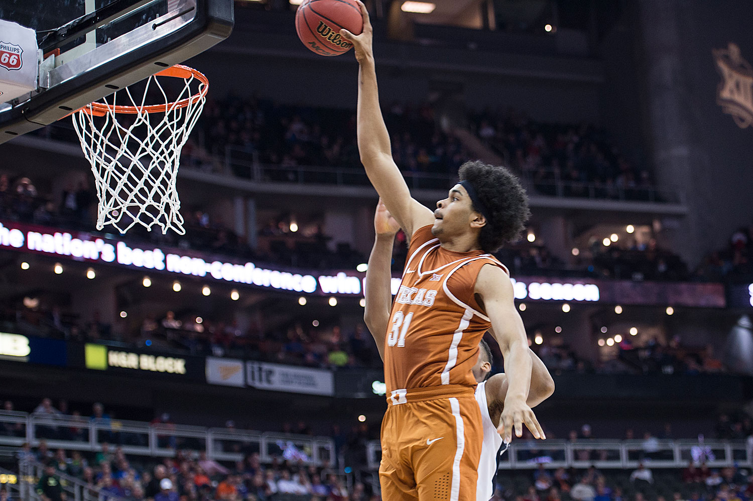 Inside Look Cavaliers' Jarrett Allen's Life with Girlfriend Jordyn January