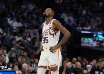 Kevin Durant's Record-Breaking Run Inside the Suns' Struggle and Comeback Hopes in NBA Season 1 (1)