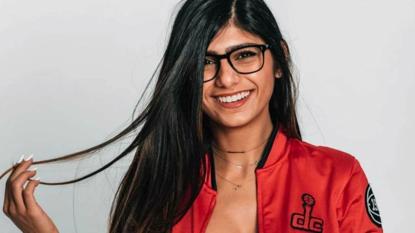 Mia Khalifa career