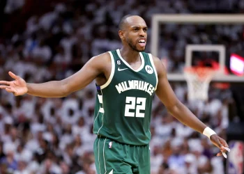 NBA News: Is Khris Middleton Playing Tonight vs Rockets? Giannis Antetokounmpo Expected to Do Heavy Lifting Yet Again