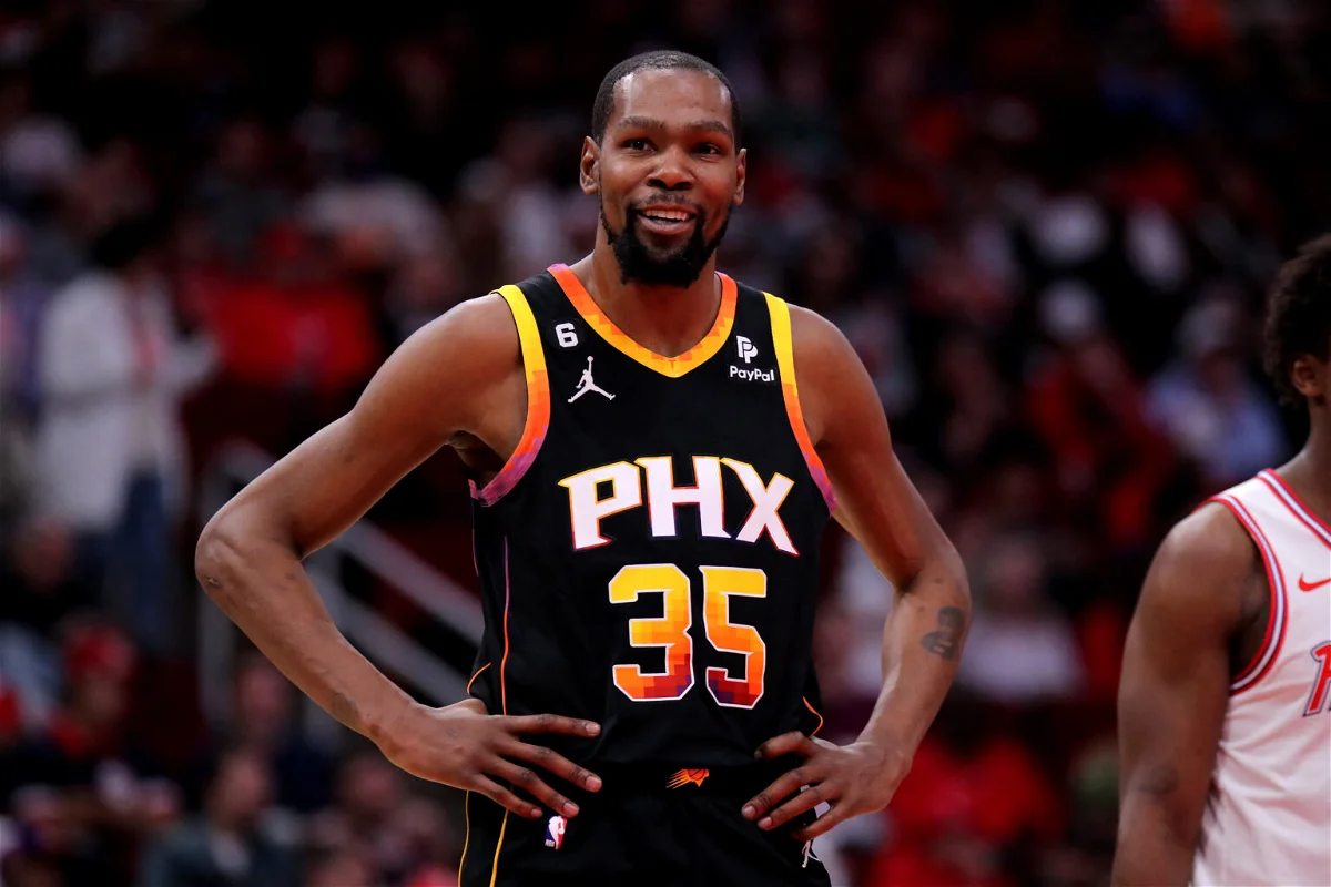At 35, Kevin Durant Stuns with Game-Changing Performance in Suns' Thrilling Victory