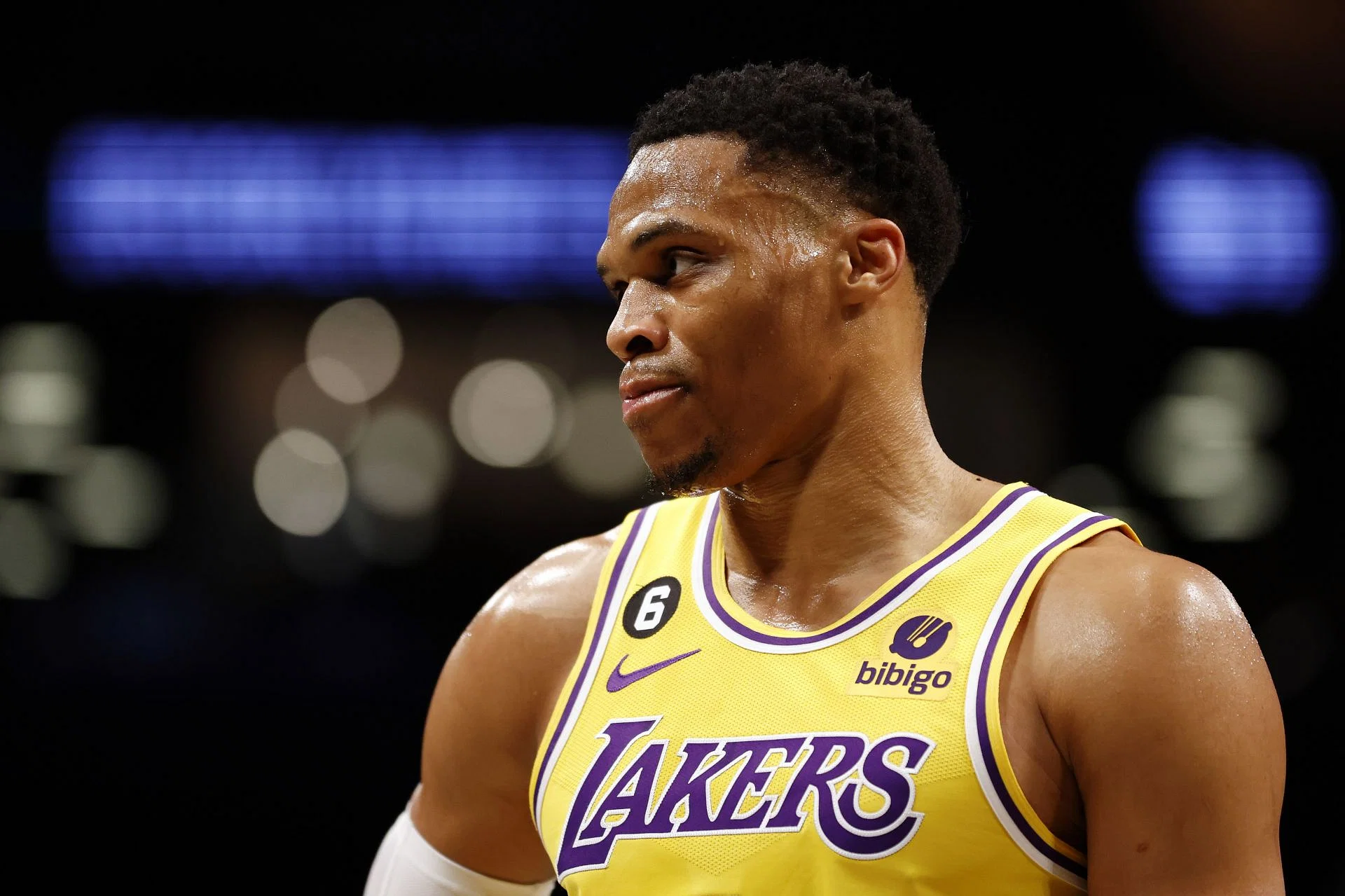 Breaking Down the Lakers' Key Moves Five Essential Strategies Before NBA Trade Deadline Hits----