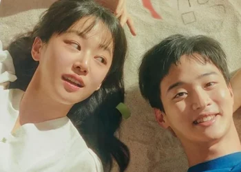 Anticipation Peaks for 'Like Flowers in Sand' Season 1 Episodes 7 & 8: Netflix Release Insights
