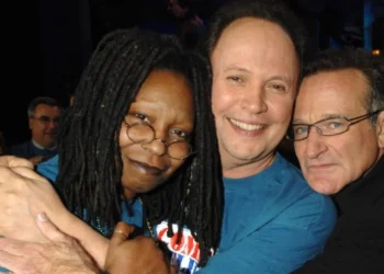 Whoopi Goldberg and Billy Crystal's Heartfelt Tribute to Robin Williams at Kennedy Center Honors