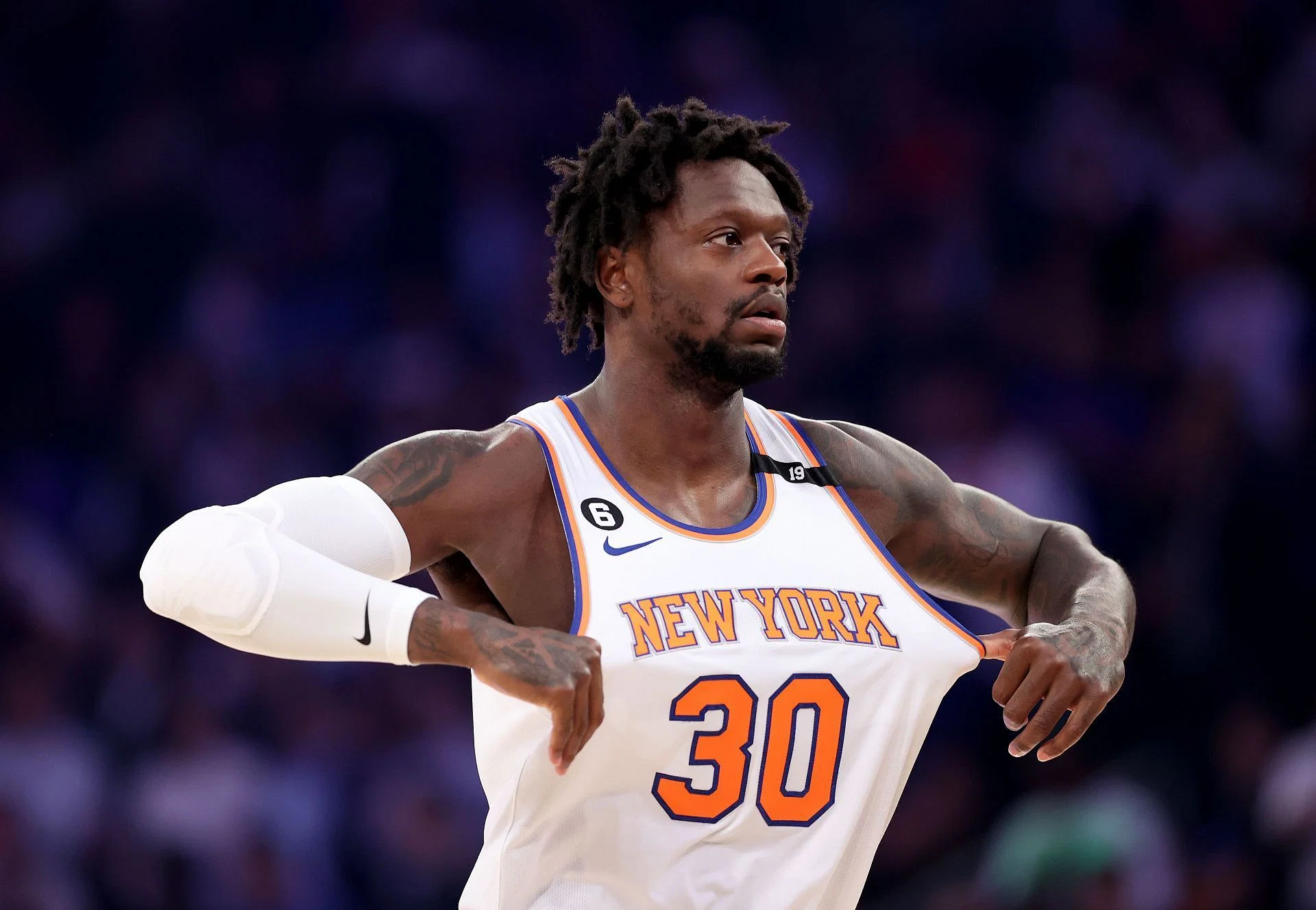 Knicks Scramble for Solutions Julius Randle's Injury Ignites Trade Talks.