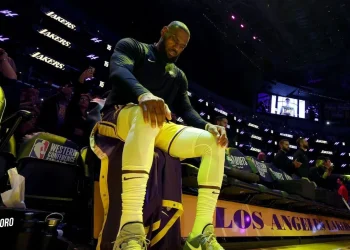 LeBron James Eyes History in 21st NBA Season Chasing Glory, Family Dreams, and Retirement Rumors