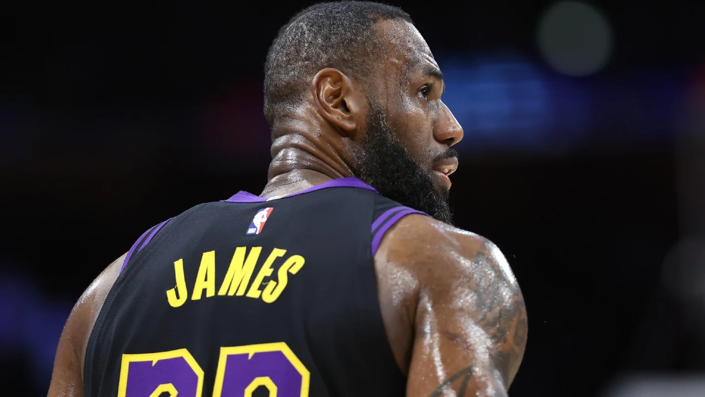 LeBron James' Injury Update: Impact on the Lakers' Performance in the NBA