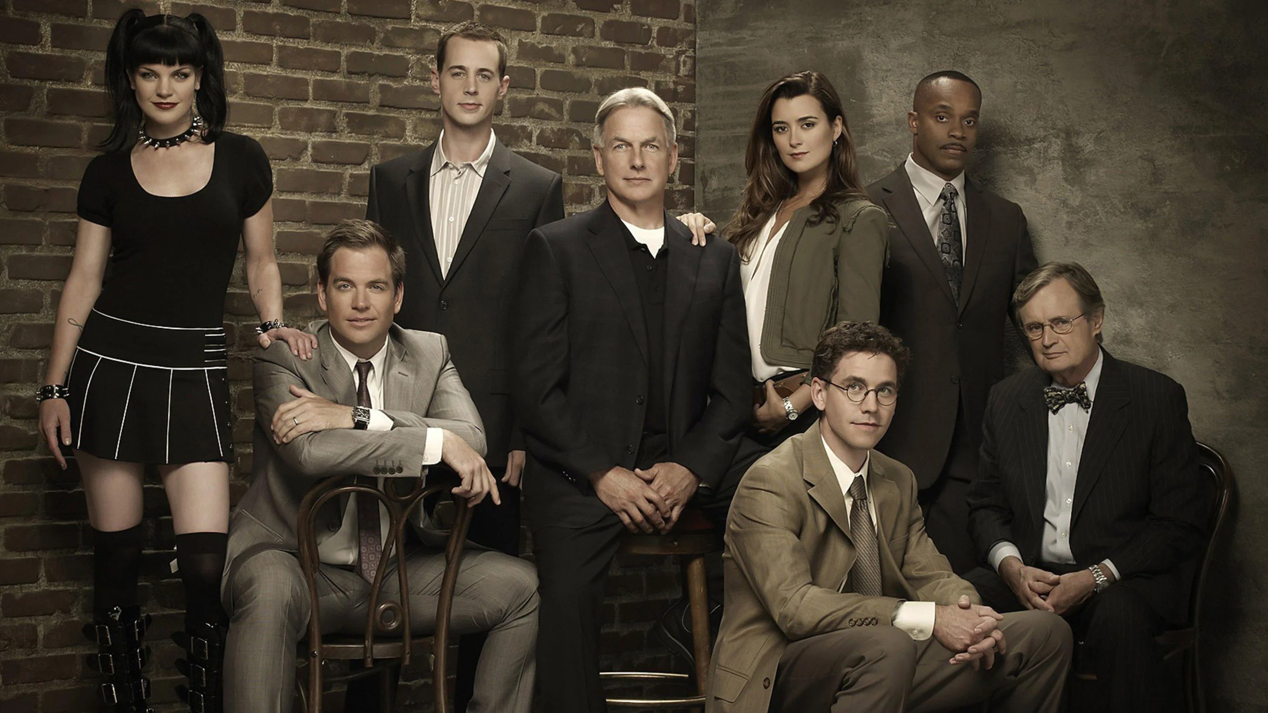 Mark Harmon's Big Comeback Inside Look at 'NCIS Origins' and Its 90s-Era Gibbs Story-