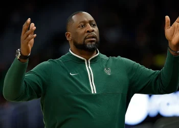 NBA News: Milwaukee Bucks Coach Adrian Griffin FIRED! Was It the Giannis Antetokounmpo's Call?