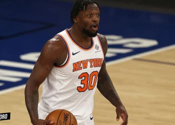 New York's Rising Sta How Julius Randle is Revitalizing the Knicks and Shaking Up the NBA (1)