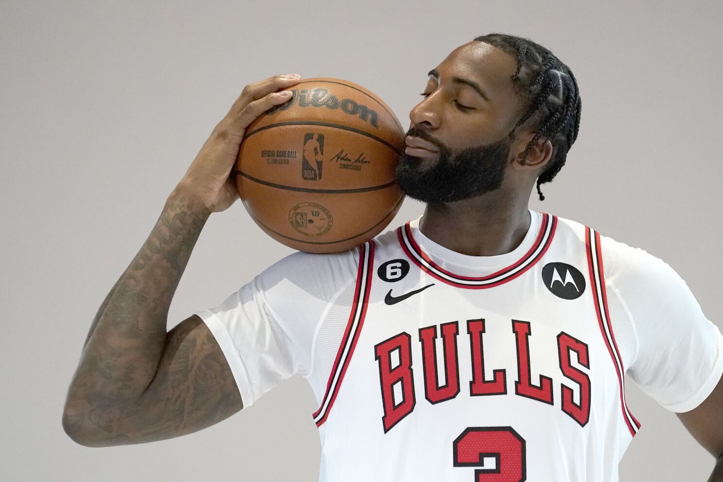 Trade Buzz NBA Teams Eyeing Bulls' Star Andre Drummond for Playoff Push