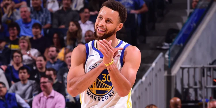 Warriors in Turmoil Stephen Curry Speaks Out on Trade Rumors Amidst Harrison Barnes' Stellar Return