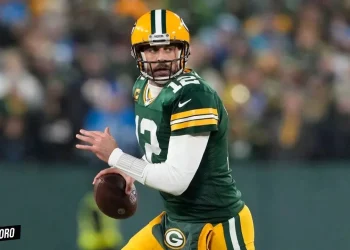 NFL News: Reunion of Aaron Rodgers and Jon Runyan Jr Happening? New York Jets Strategic Move