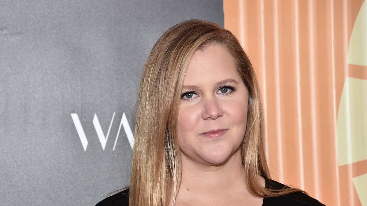 Amy Schumer Opens Up The Real Reason Behind Her Look Change and Her Fight With Endometriosis---