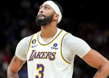 Anthony Davis Struggle with Injuries, A Deep Dive into the Los Angeles Lakers' Current Predicament