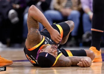 Bradley Beal's Battle with Injuries A Glimpse into the Phoenix Suns' Star's Struggles15