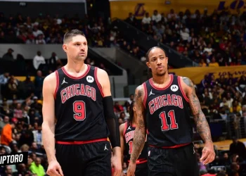 NBA Trade Rumors: Chicago Bulls Optimistically Refining Their Strategy Ahead of the Deadline, Zach LaVine and Other Major Trade Deals on Hold