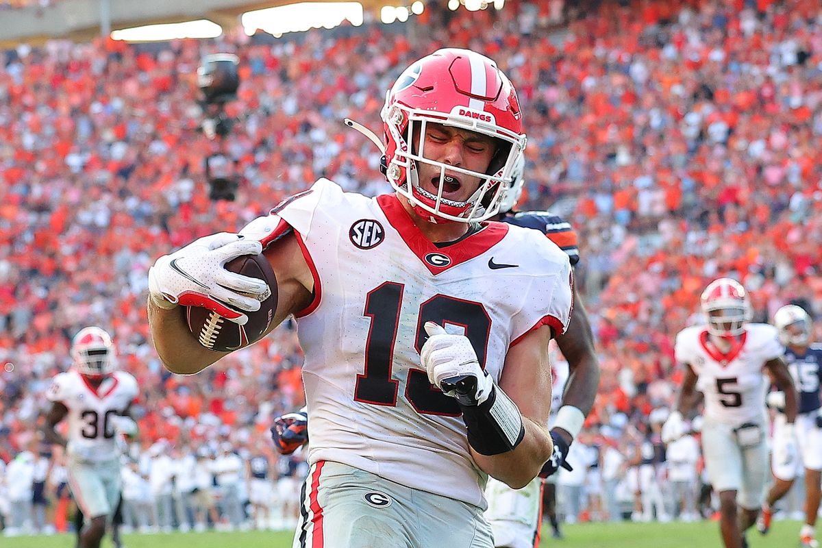 Could Georgia's Star Tight End Brock Bowers Be Teaming Up With Joe Burrow Inside the Cincinnati Bengals' Draft Dreams