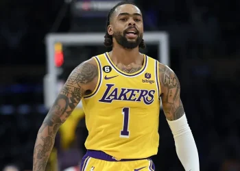 Los Angeles Lakers Rethink Big Trade as D'Angelo Russell's Stellar Play Overshadows Atlanta Hawks' Dejounte Murray Trade Deal