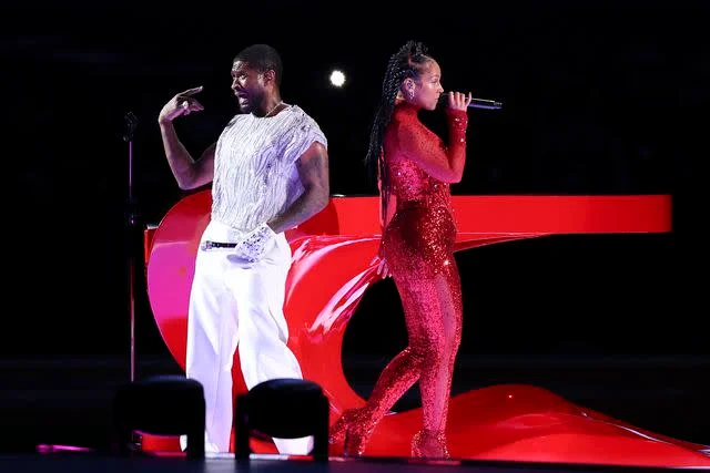 Usher's Electrifying Super Bowl Performance: A Nostalgic Review of His Daring Show