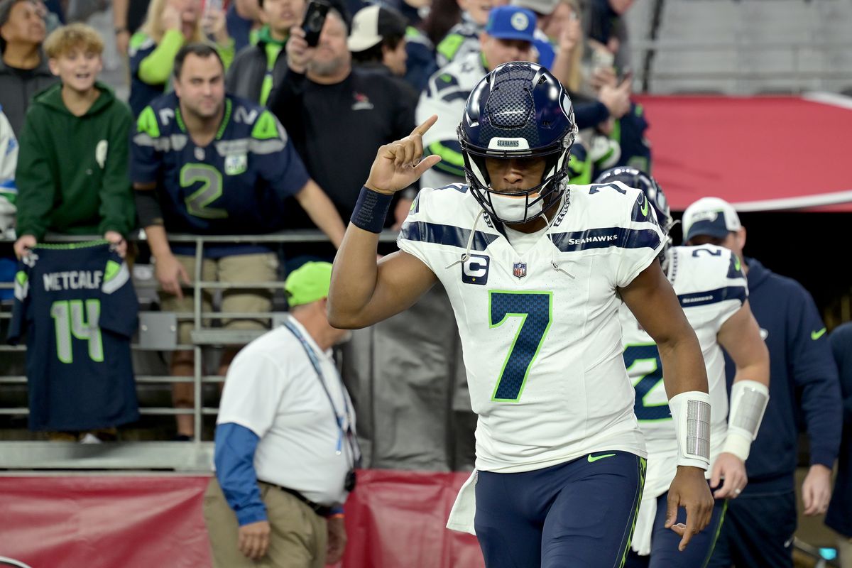 Geno Smith's Seahawks Saga: Contract Shuffle Sparks Big Questions for 2024