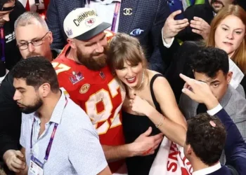 Taylor Swift Celebrates with Travis Kelce: Inside Their Super Bowl 2024 Victory Kiss