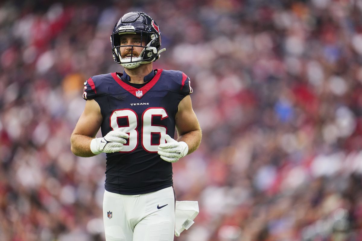 Houston Texans' Key Free Agents Who Should Stay in 2024