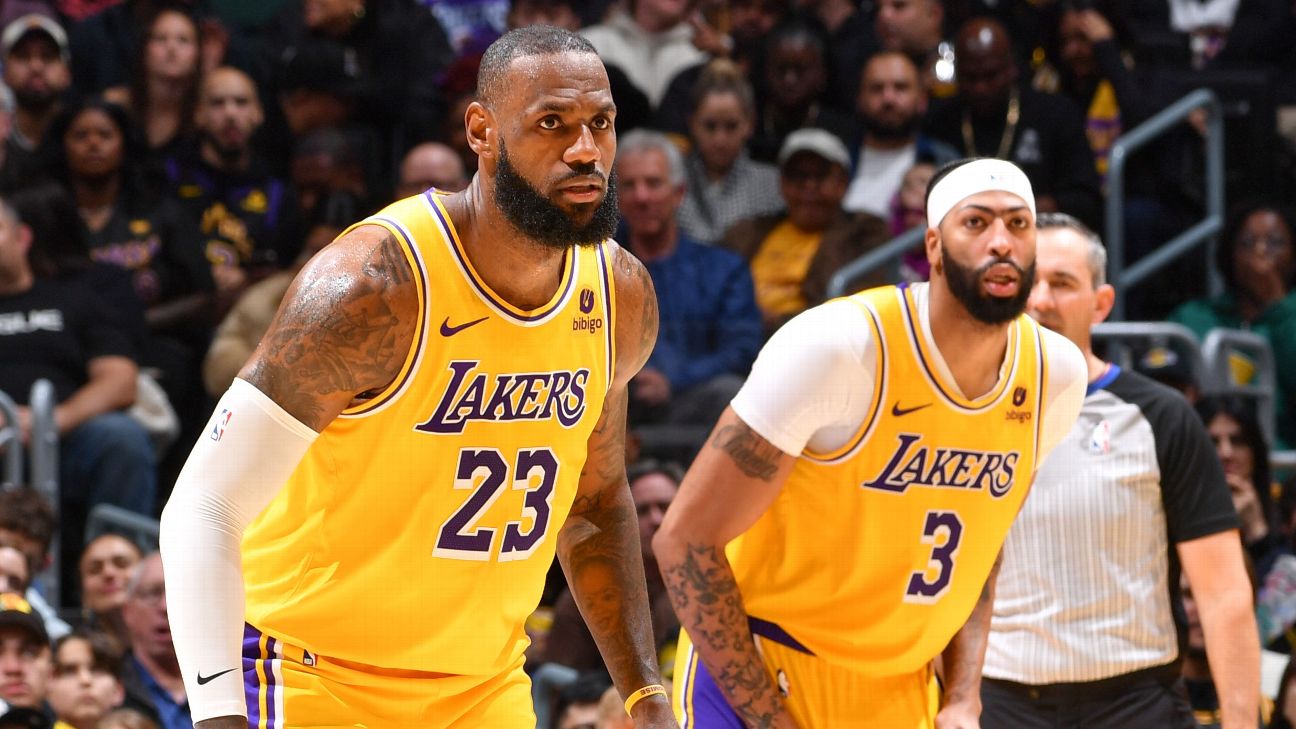 LA Lakers' Game Plan Top 3 Trade Moves After Jarred Vanderbilt's Season-Threatening Injury--