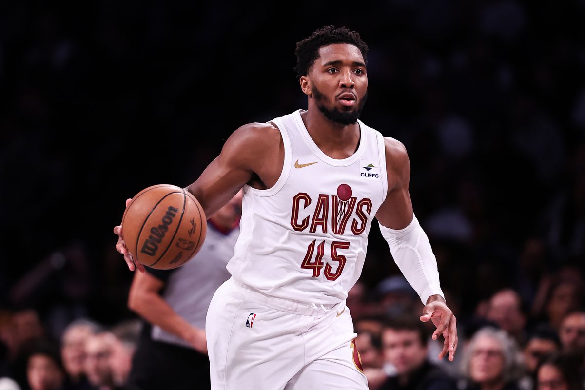 Lakers Eye Cavaliers' Donovan Mitchell A Strategic Move for LA's Championship Quest