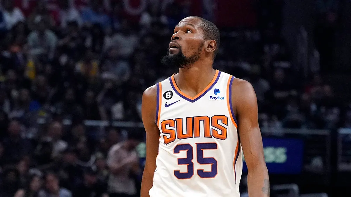 NBA Star Kevin Durant Wins Hearts: How He Turned Hecklers into Fans Without Losing His Cool