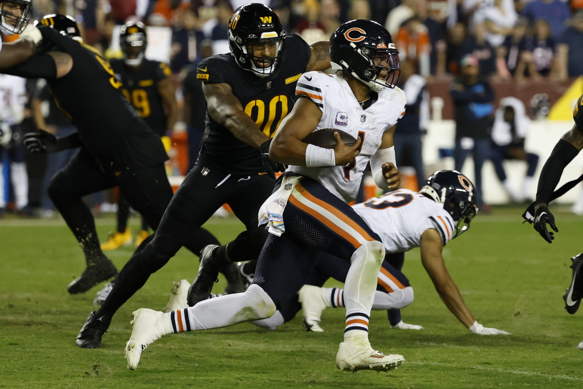 The Chicago Bears' Offseason Quandary Fields vs. Williams, A Decision Fraught With Risks