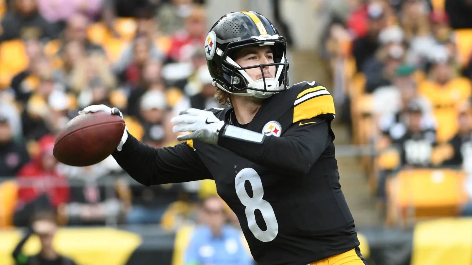 The Pittsburgh Steelers' Quarterback Conundrum: A Tense Offseason Ahead