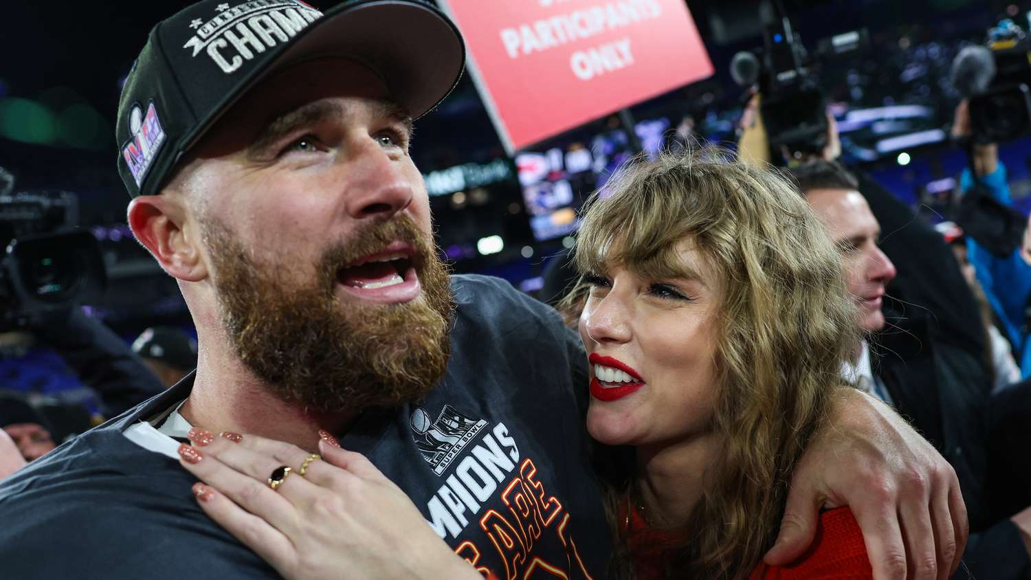 The Unforgettable Super Bowl Moment Taylor Swift and Travis Kelce's Sweet Exchange