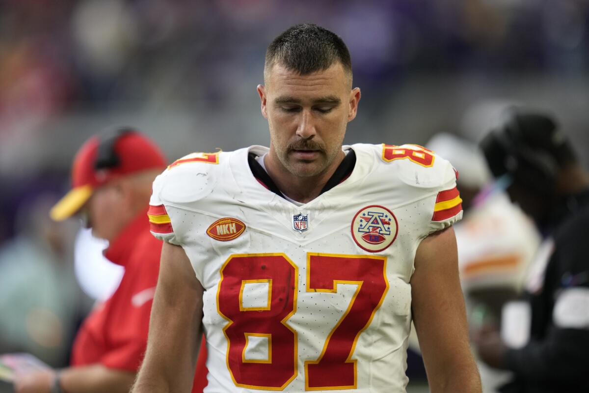 Travis Kelce's Grand Gesture Jetting to Australia for Taylor Swift's Eras Tour
