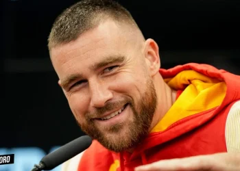 Travis Kelce's Grand Gesture Jetting to Australia for Taylor Swift's Eras Tour5