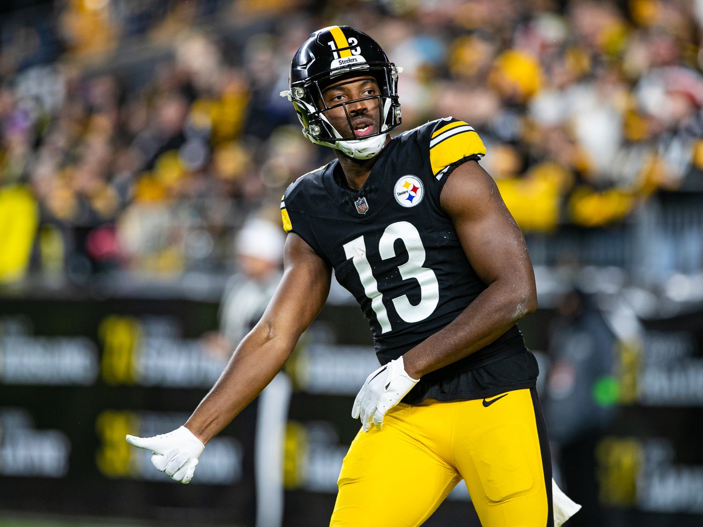 Unlocking Potential: Pittsburgh Steelers' Dream Free Agent Acquisitions for a Championship Push