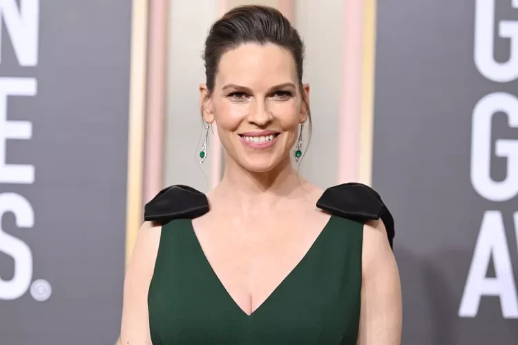 Hilary Swank Announces Twins' Names on Valentine's Day: Meet 'My Two Little Loves'