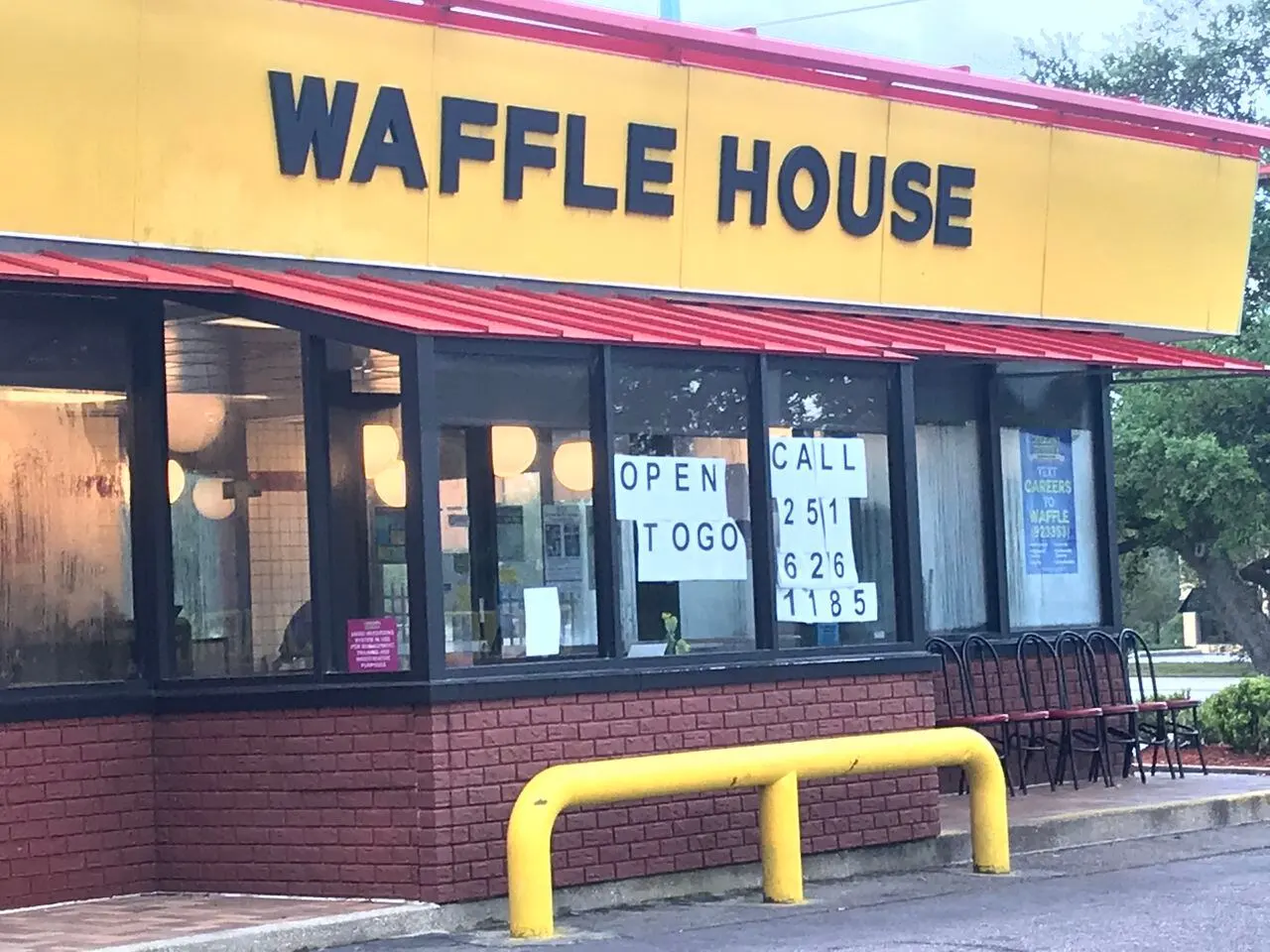 Waffle House Staff Claims That The Customer Wanted A Refund As The Hashbrowns Were Cooked In Oil