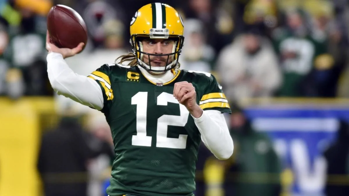 Aaron Rodgers' Unwavering Spirit Eyeing a Remarkable Return and Legacy Beyond 40