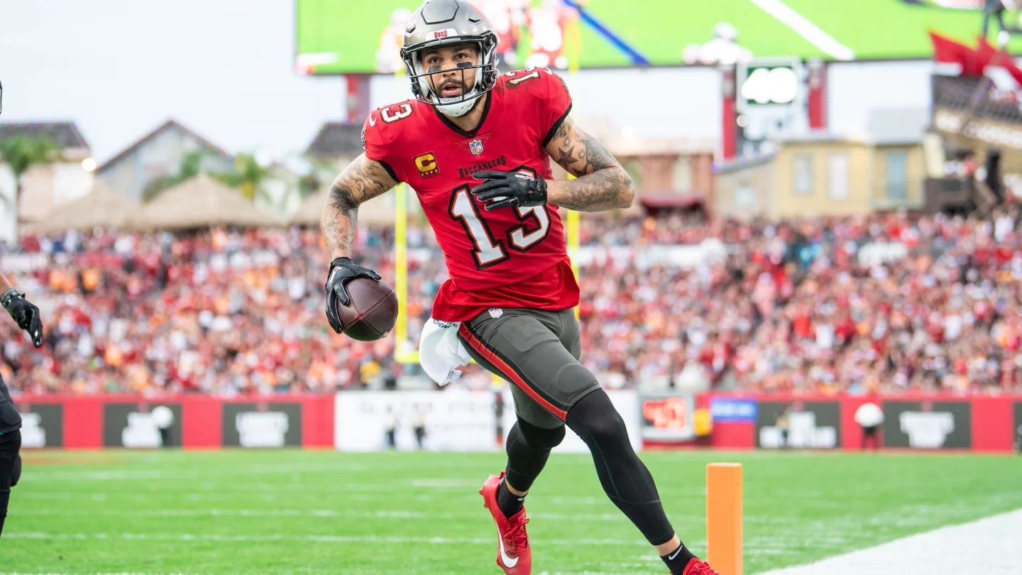 Big Bucks for Big Catches: How Mike Evans' Huge Deal Sparks Hope for NFL's Young Stars