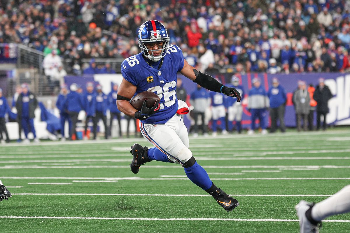Big Moves in Big Apple How Giants Shook Up Their Roster on Free Agency's Opening Day 2024--