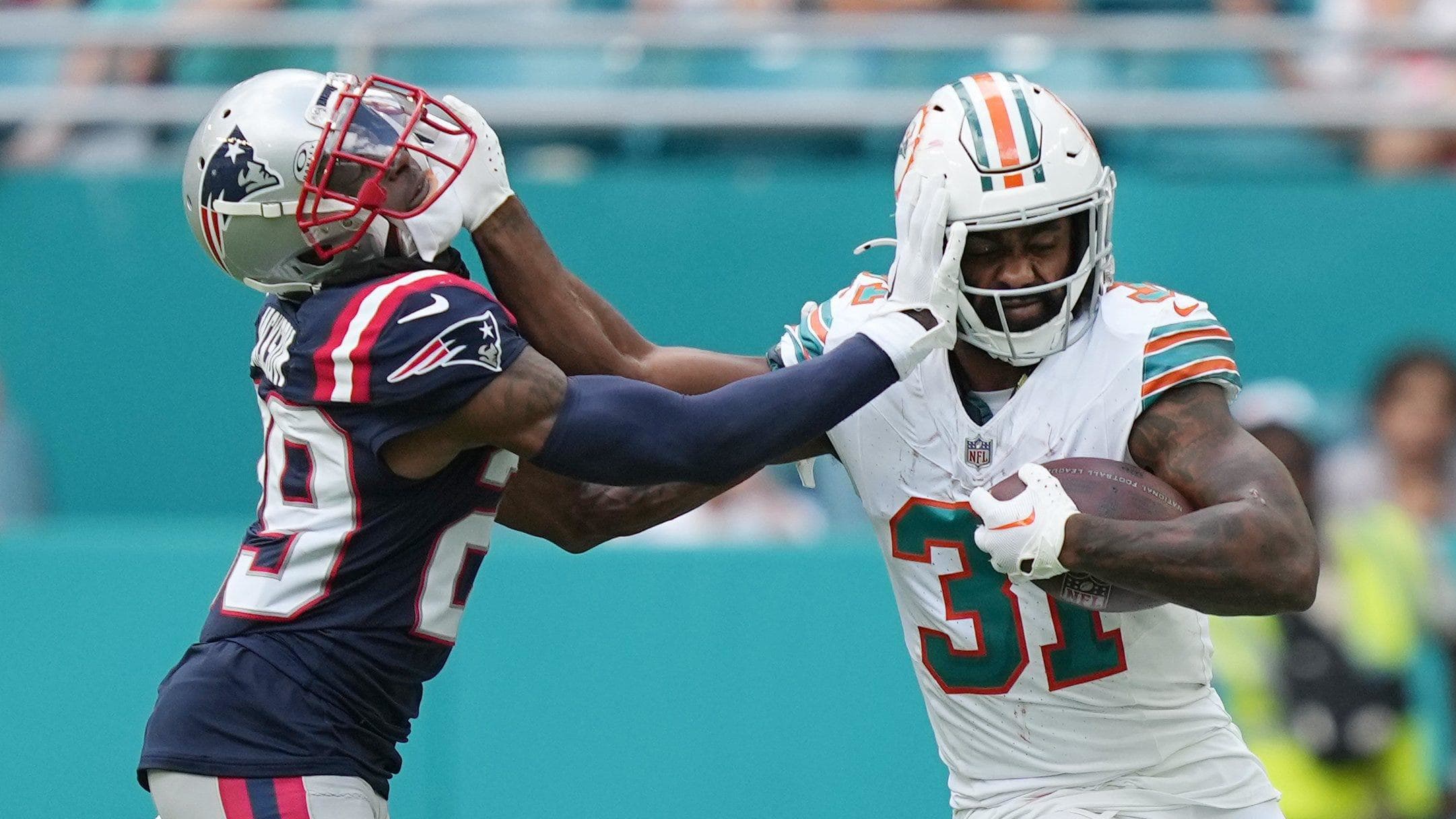  Breaking News: Dolphins' Star Raheem Mostert Locks In Future with Exciting Contract Extension