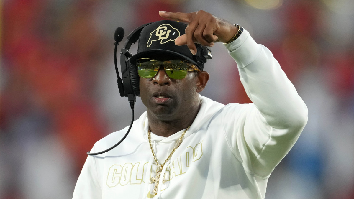 Deion Sanders Pioneering Dual Sport Athletes in College Football..