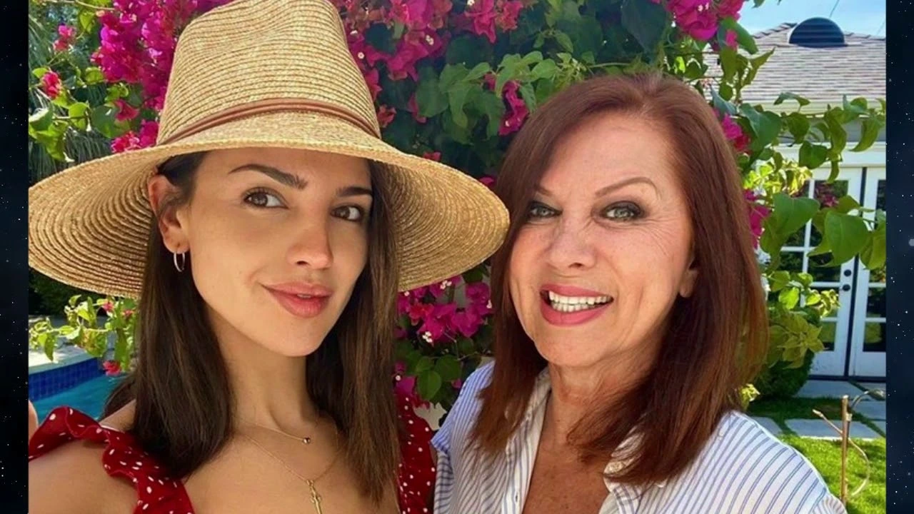 Eiza Gonzalez mother