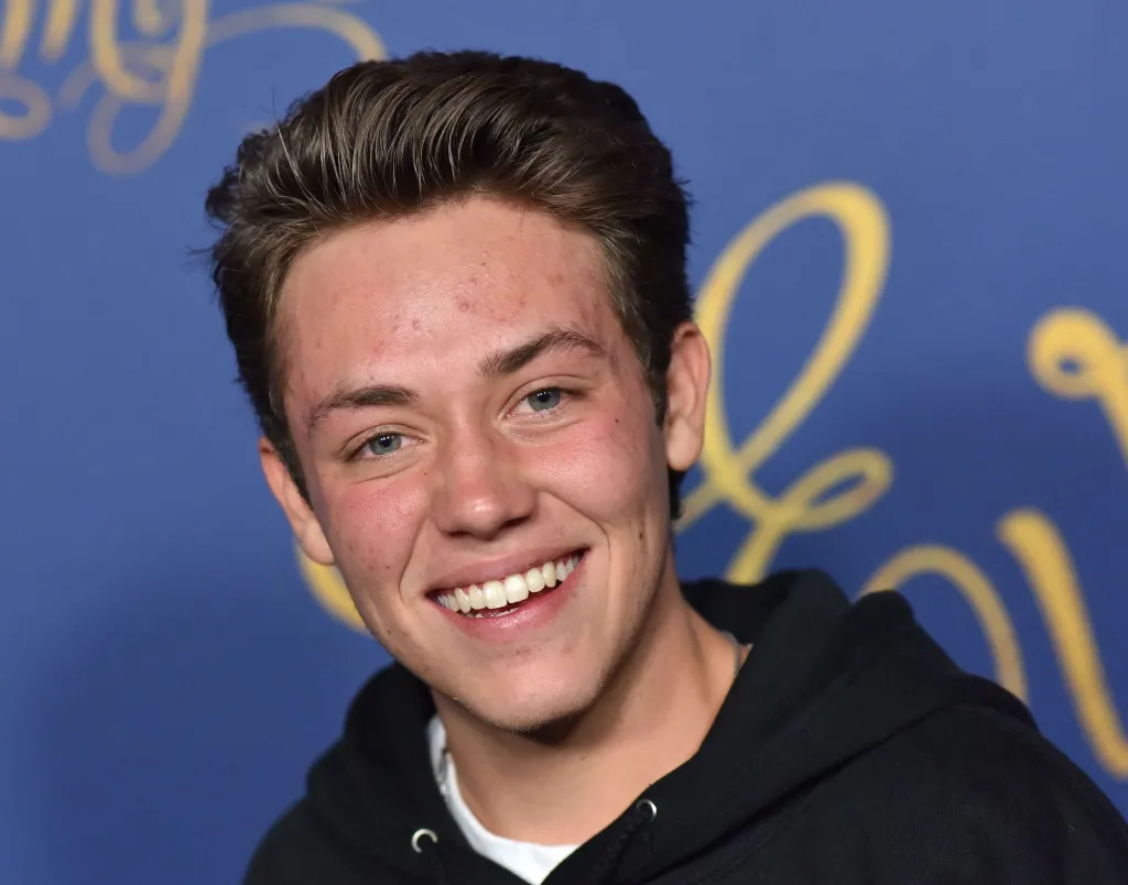 Ethan Cutkosky age