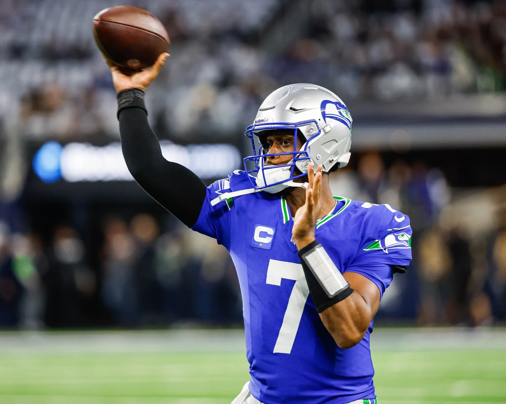 Geno Smith's Return to Seahawks: A Strategic Move Amidst Draft Buzz