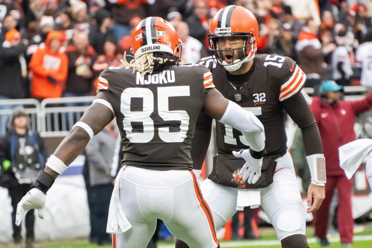 Inside Look How the Browns are Shuffling Quarterbacks to Keep Their Super Bowl Dreams Alive---