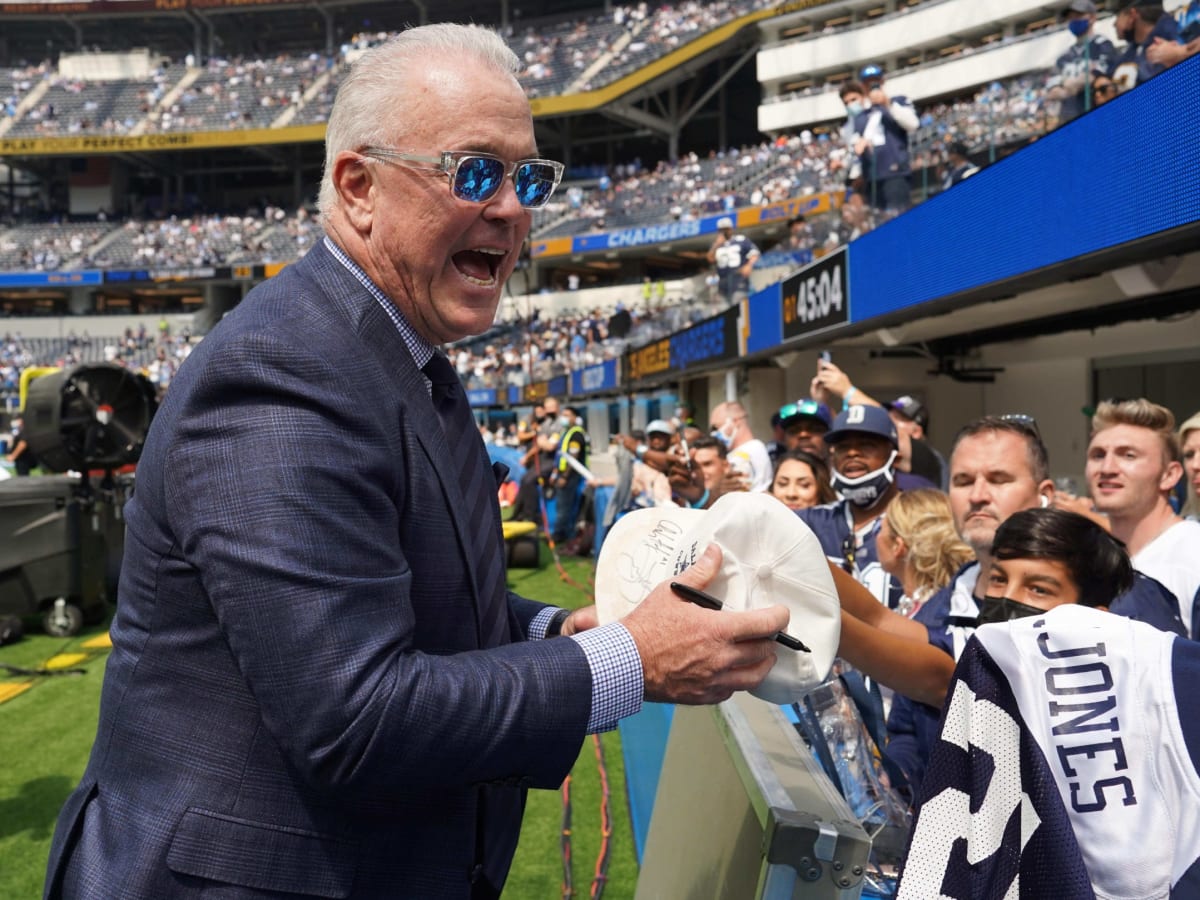 Jerry Jones' Mysterious Notebook Decoding the Cowboys' Offseason Strategy..