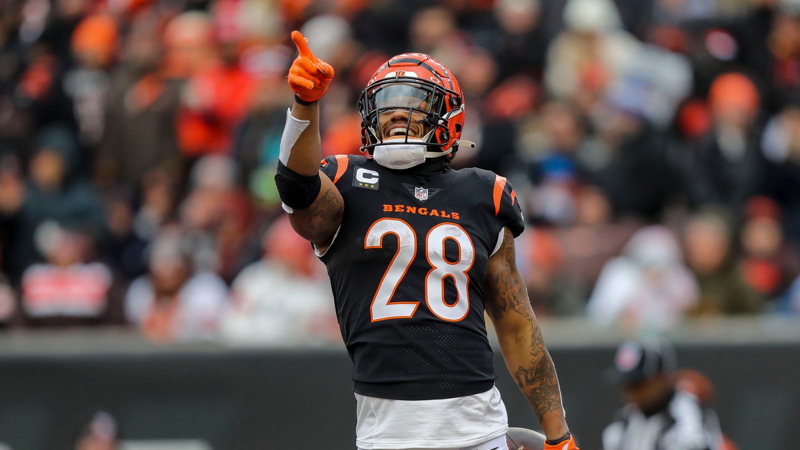 Joe Mixon's New Horizon: The Big Trade from Bengals to Texans